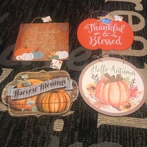 Set of 4 Pumpkin Themed Fall Hanging Wall Decor (Bin 66)